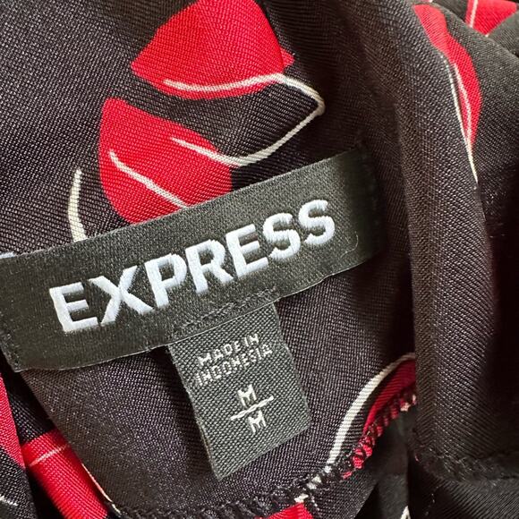 Express Kiss Lips Bodysuit Backless Black Red Medium Blogger Fave Valentines - Picture 3 of 6